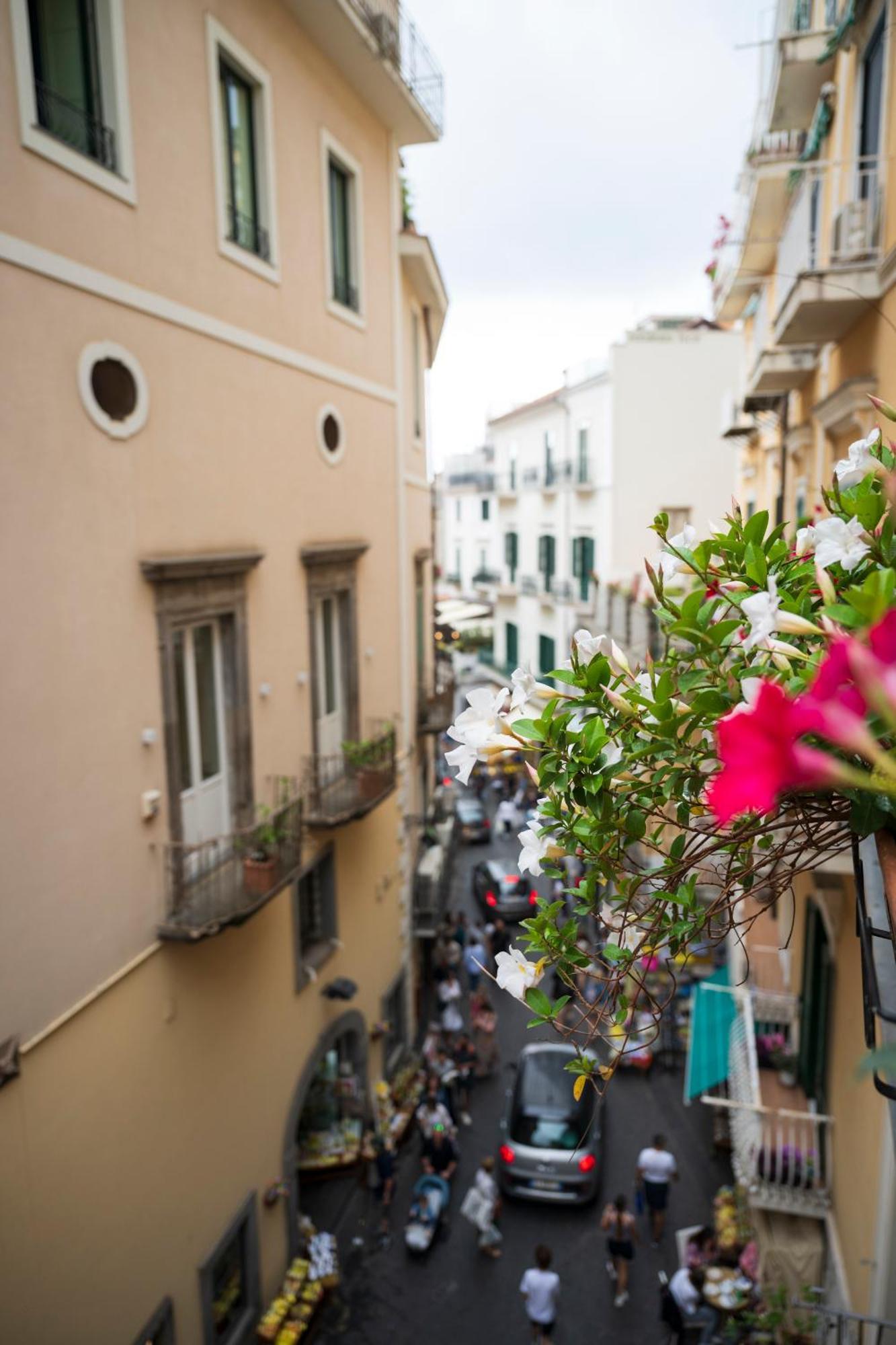 Aparthotel Antica Repubblica In Amalfi Center At 100Mt From The Sea 외부 사진